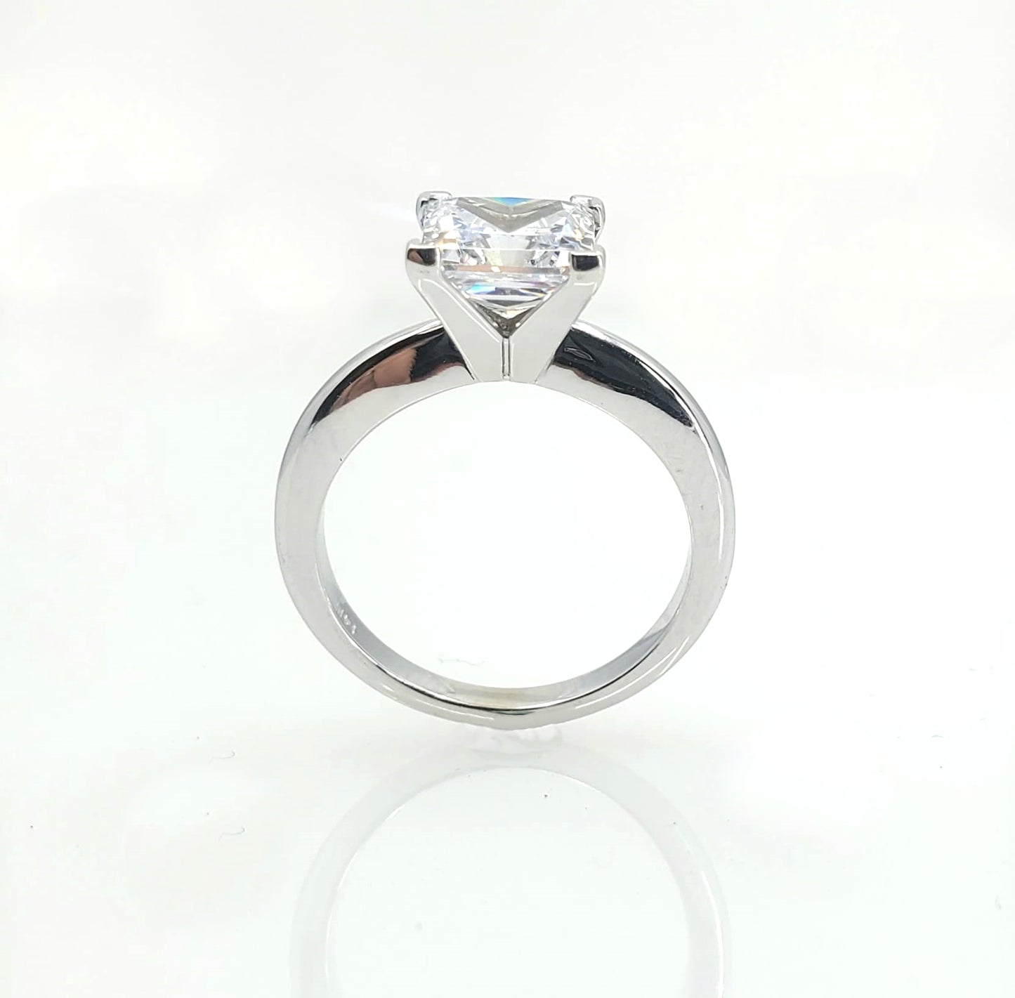 2.5 Carat Princess Cut Cubic Zirconia In 14K White Gold