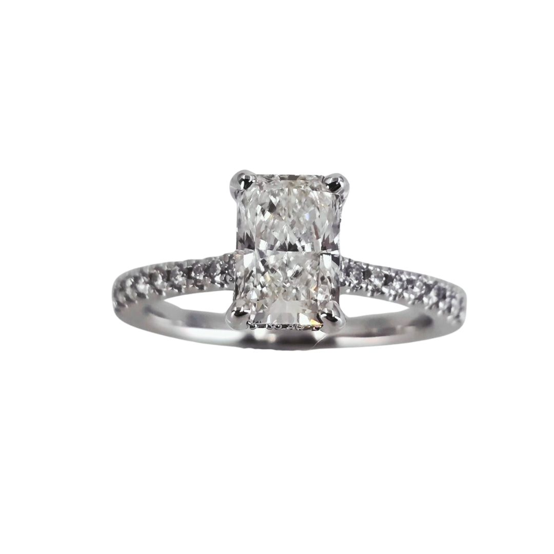 Lab Grown Radiant Cut Diamond Engagement Ring