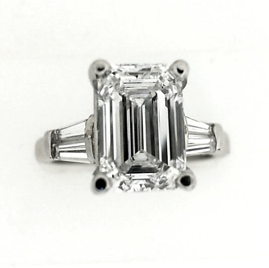 Vintage diamond and platinum engagement ring