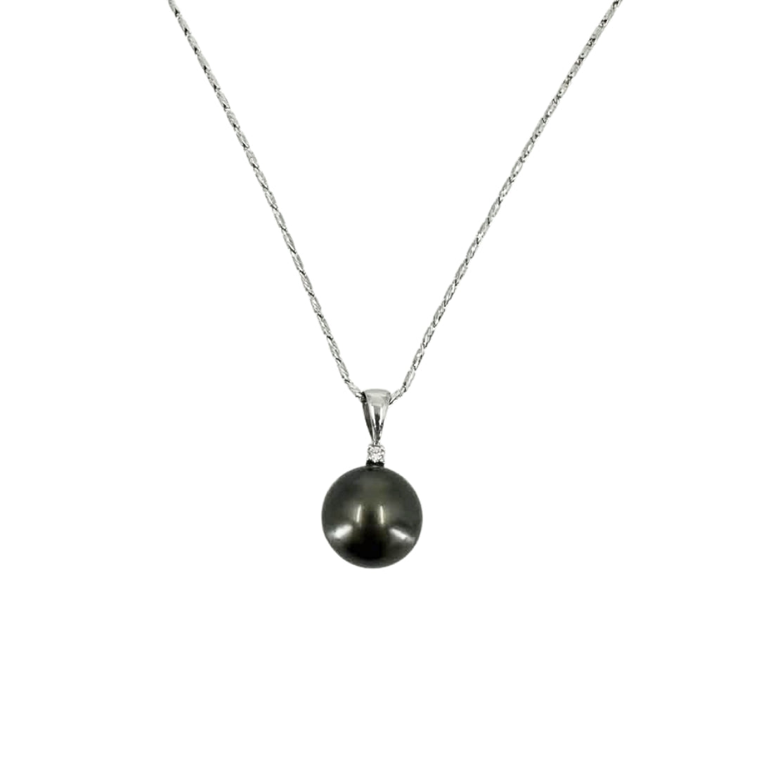White Gold Black Tahitian Pearl Pendant