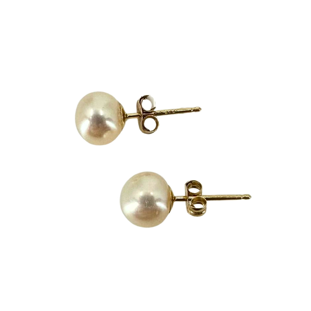 Yellow Gold Freshwater Pearl Studs