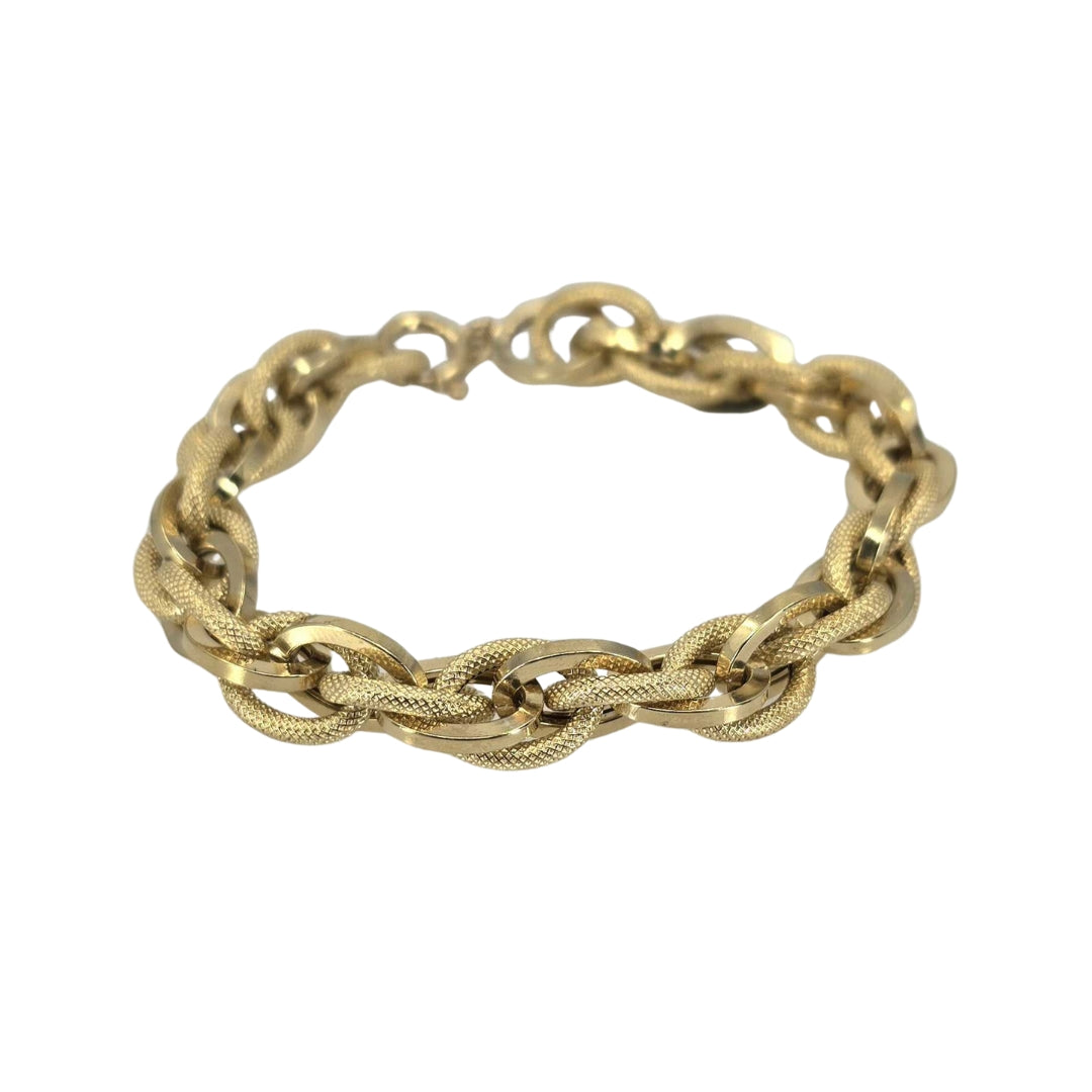 Yellow Gold Interlocking Oval Link Bracelet