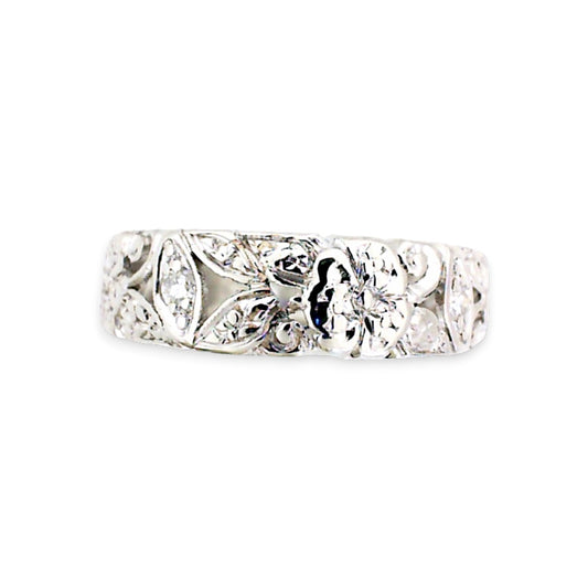 White Platinum Engraved Vintage Ring with Round Diamonds