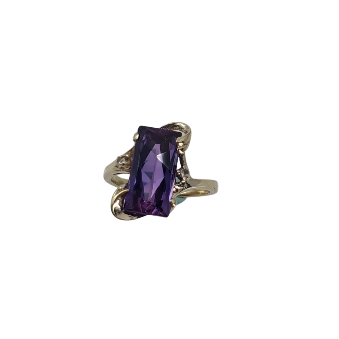 Yellow Gold Synthetic Alexandrite Ring