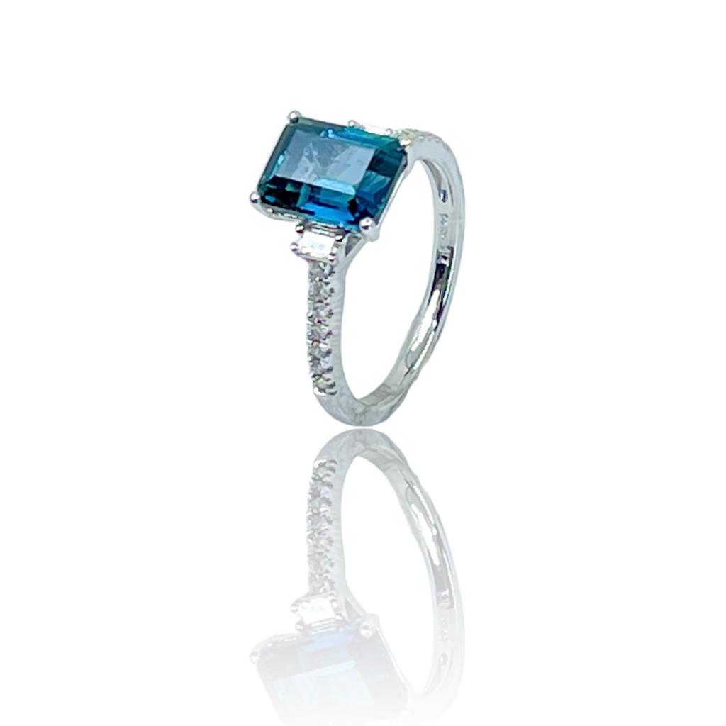 White Gold Blue Topaz Diamond Ring
