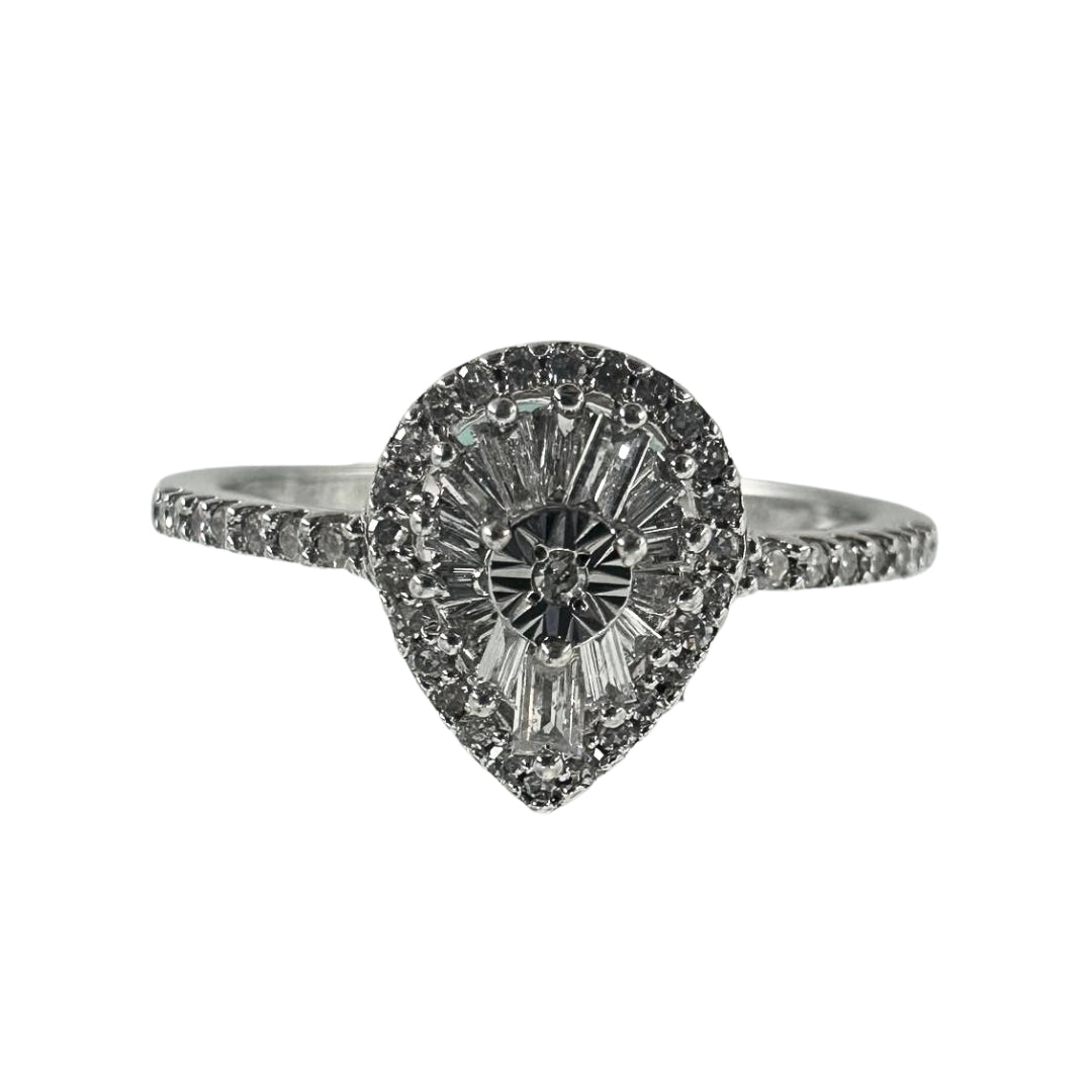 White silver mini ballerina ring featuring 55 round and baguette diamonds, arranged in a radiant vintage-inspired design.